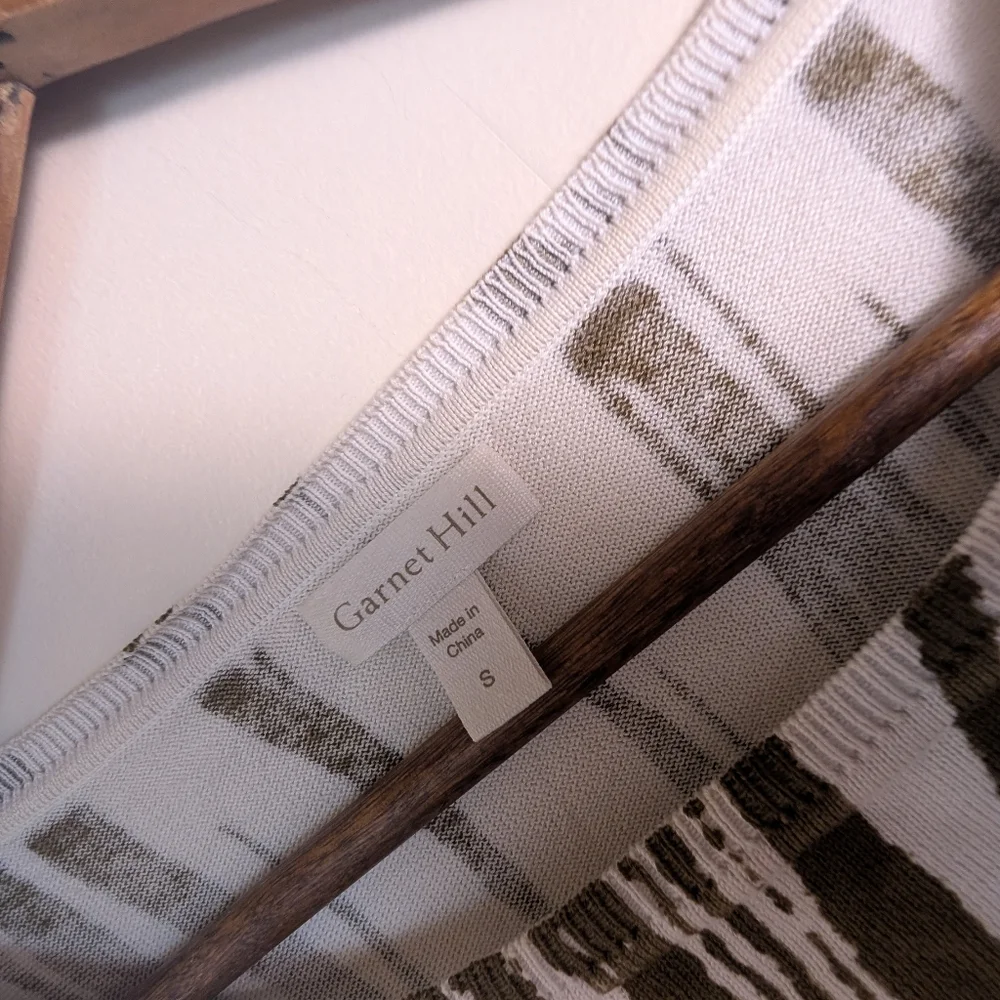 Garnett Hill Feathered Waves Brown & White Silk Cotton Knit Pullover Sweater - Picture 3 of 8